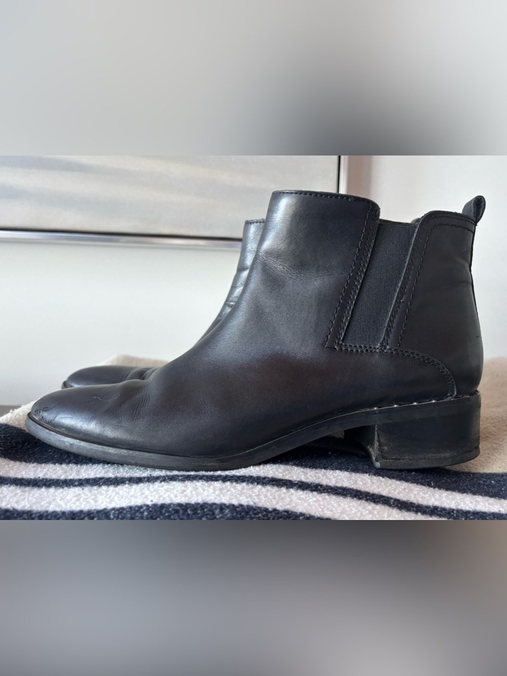 Franco Sarto Women's Black Leather Low Heel Classic Ankle Boot SZ 9.5